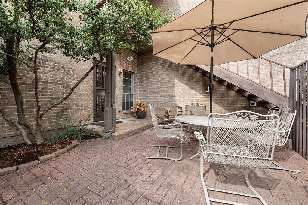 Dallas, TX 75230,10423 High Hollows Drive #114