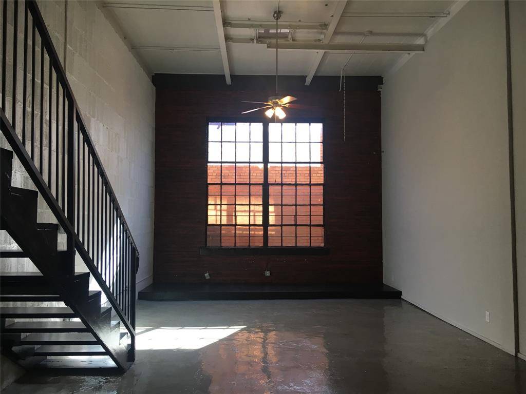 Dallas, TX 75215,2501 S Harwood Street #5