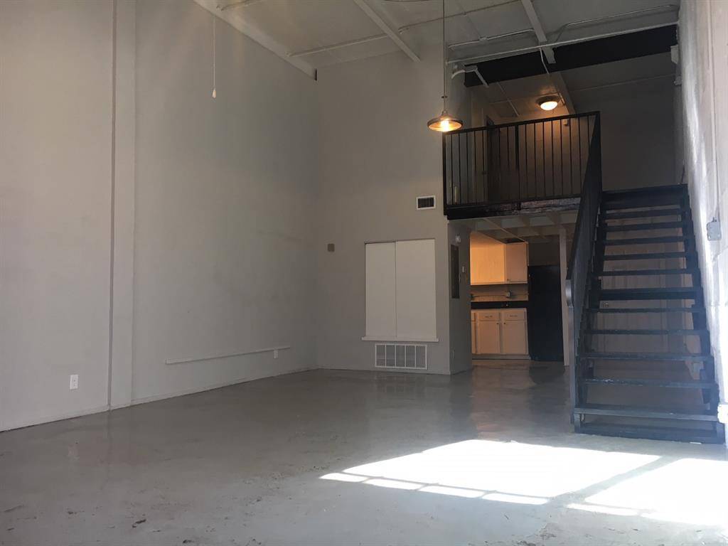 Dallas, TX 75215,2501 S Harwood Street #5