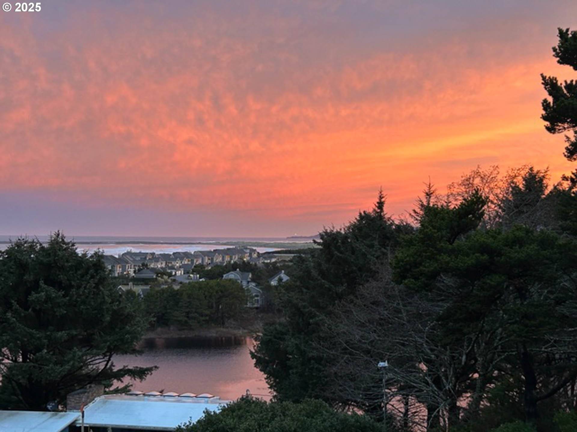 South Beach, OR 97366,117 SW 66TH ST