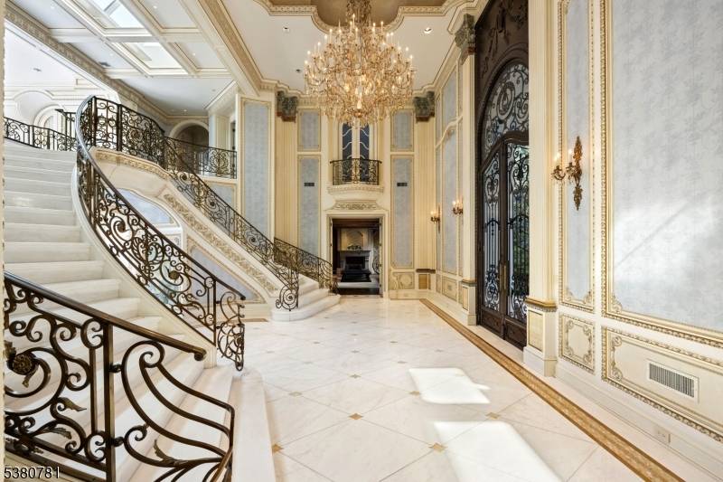 Alpine Boro, NJ 07620,31 Rio Vista Dr