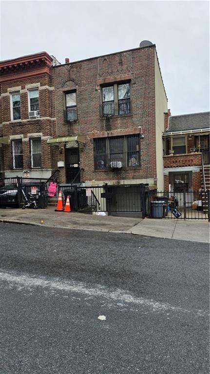 Brooklyn, NY 11220,560 46th ST