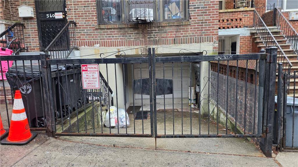 Brooklyn, NY 11220,560 46th ST