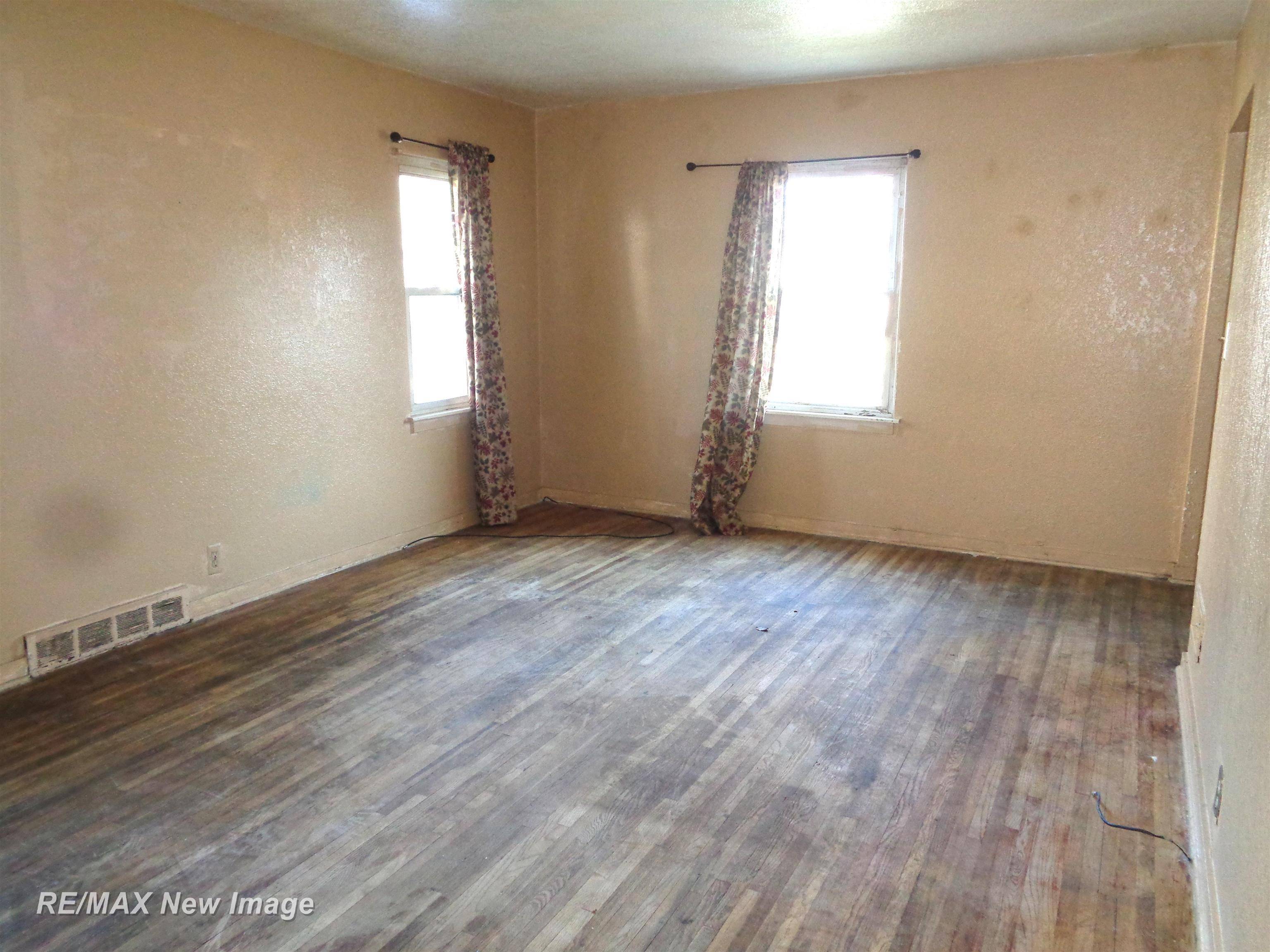 Saginaw, MI 48602,2259 Avon ST