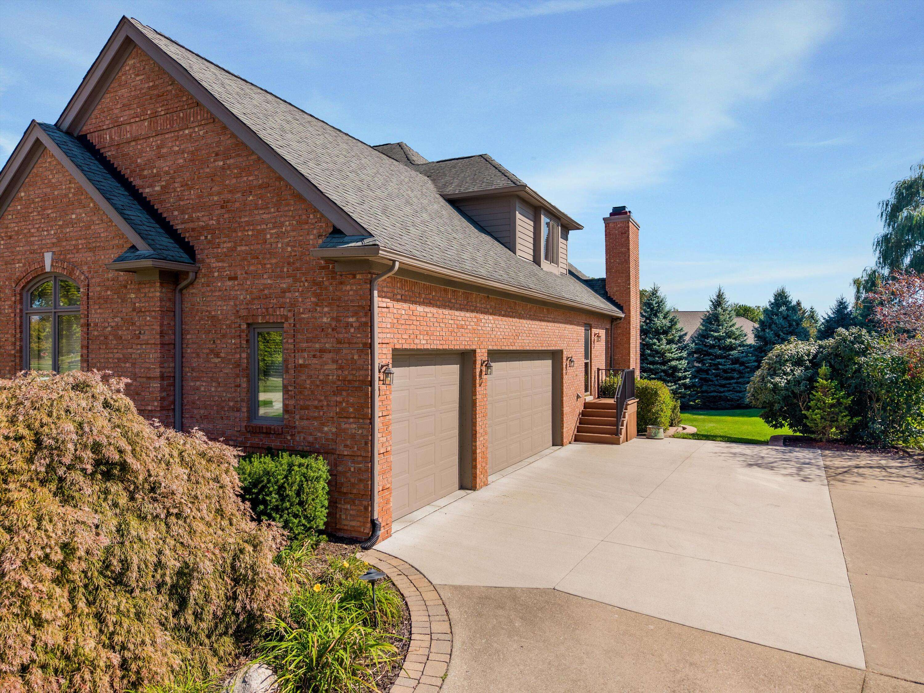 Canton, MI 48187,7040 Royal Villa CT