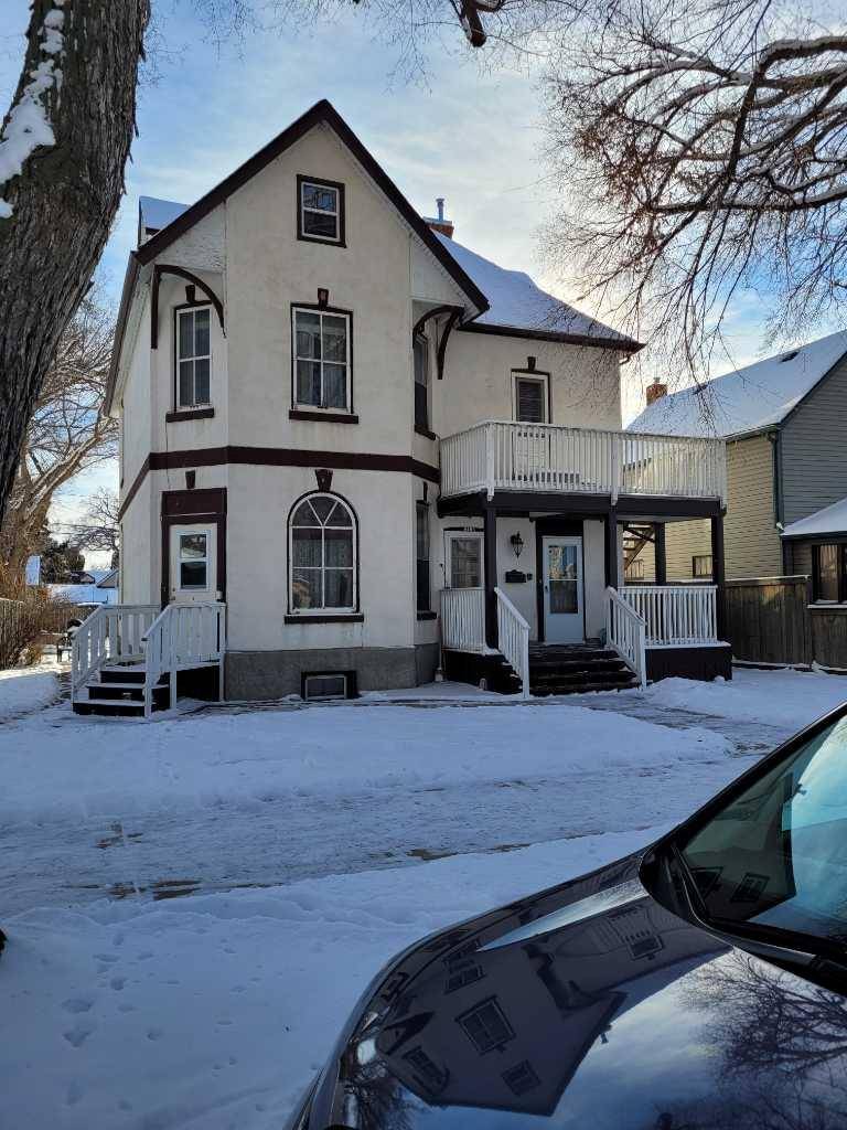 Medicine Hat, AB T1A 0N9,819A 5 ST SE