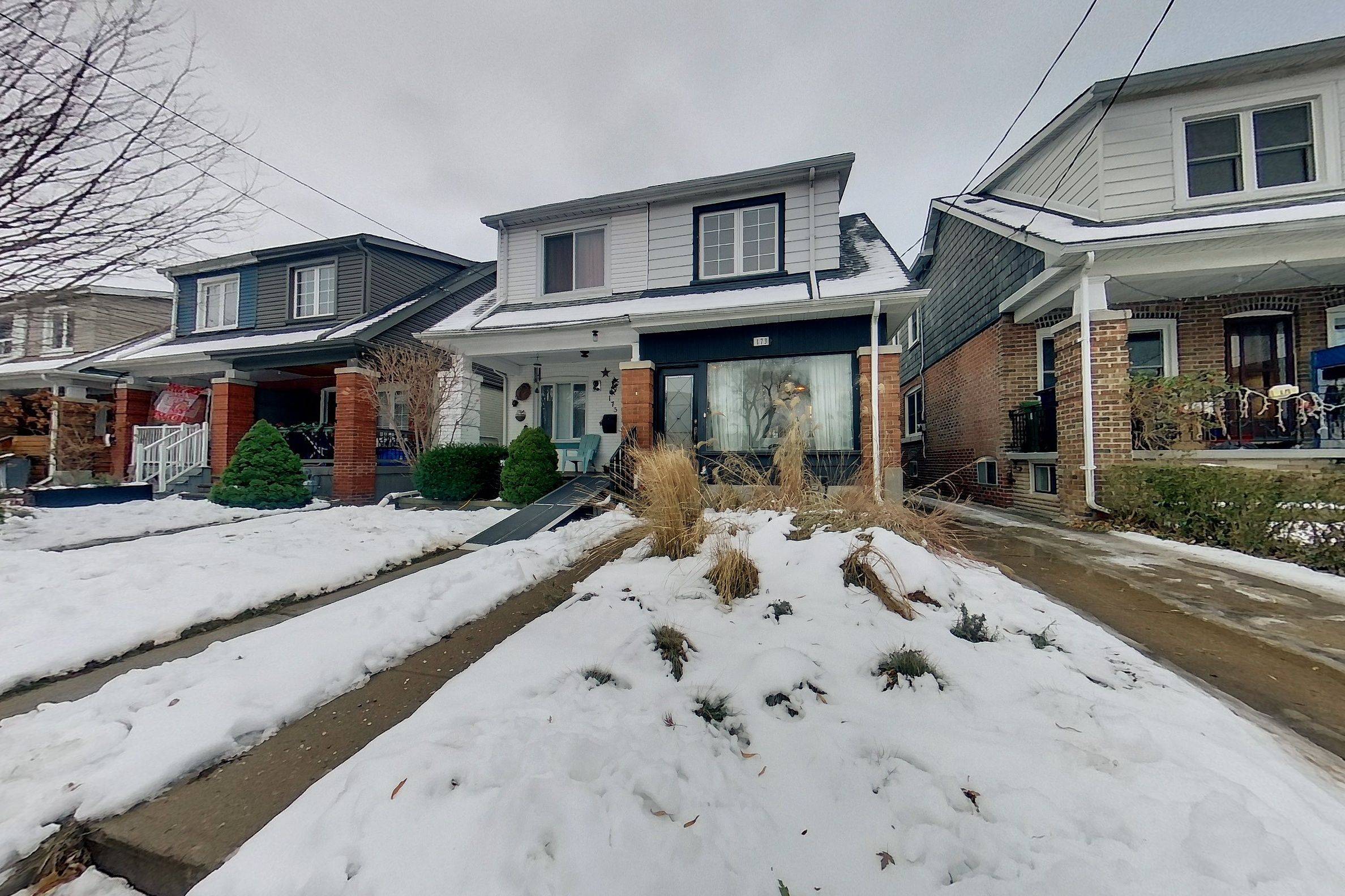 Toronto E03, ON M4J 1V2,173 Milverton BLVD