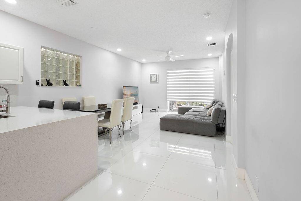 Coconut Creek, FL 33063,4812 NW 19th St