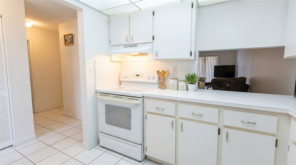 Miami, FL 33169,505 NW 177th St #210