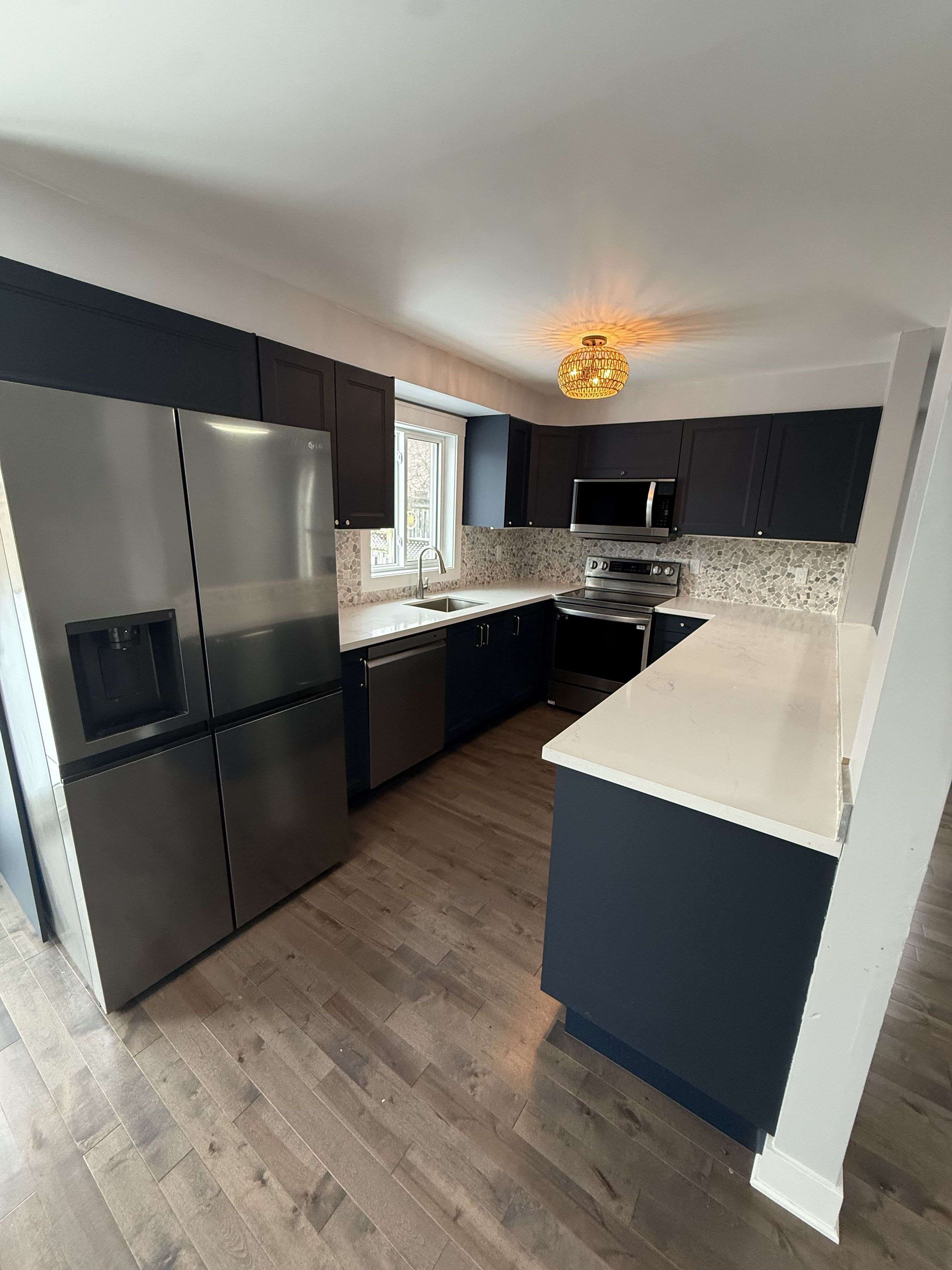 Barrie, ON L4M 6X3,127 Birchwood DR