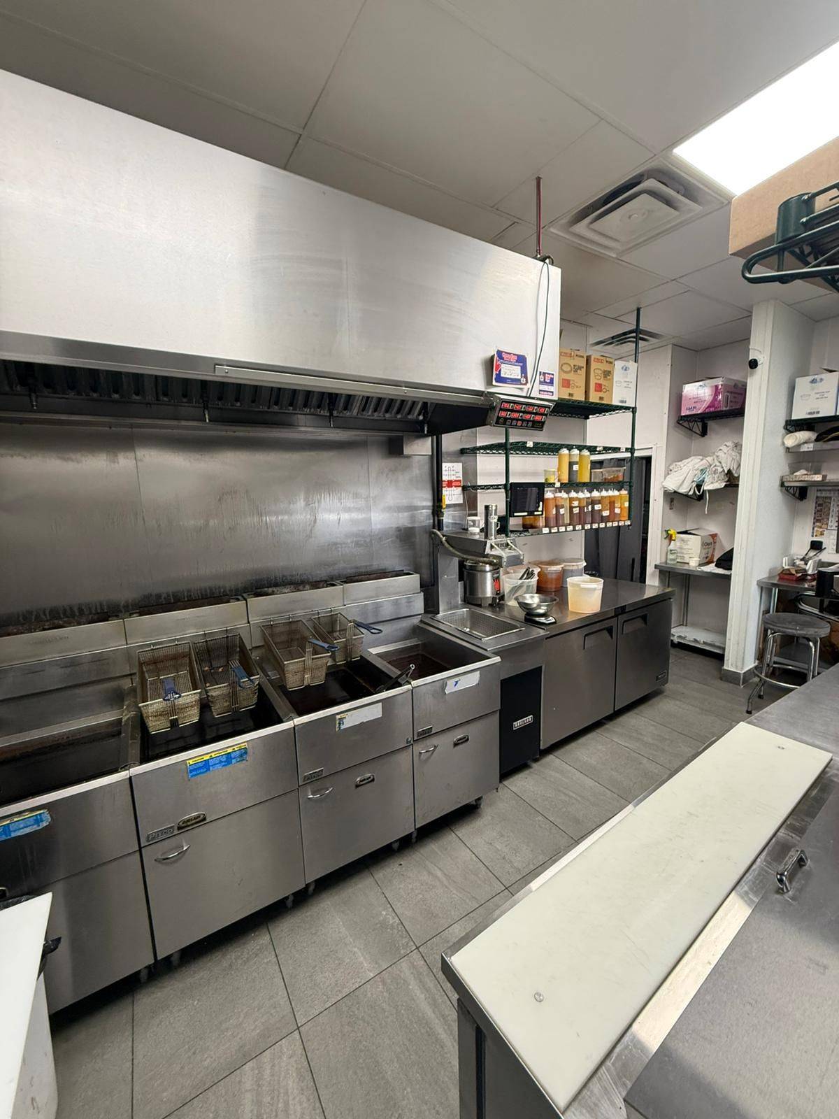 Oakville, ON L6H 6K7,2423 Trafalgar RD #A11