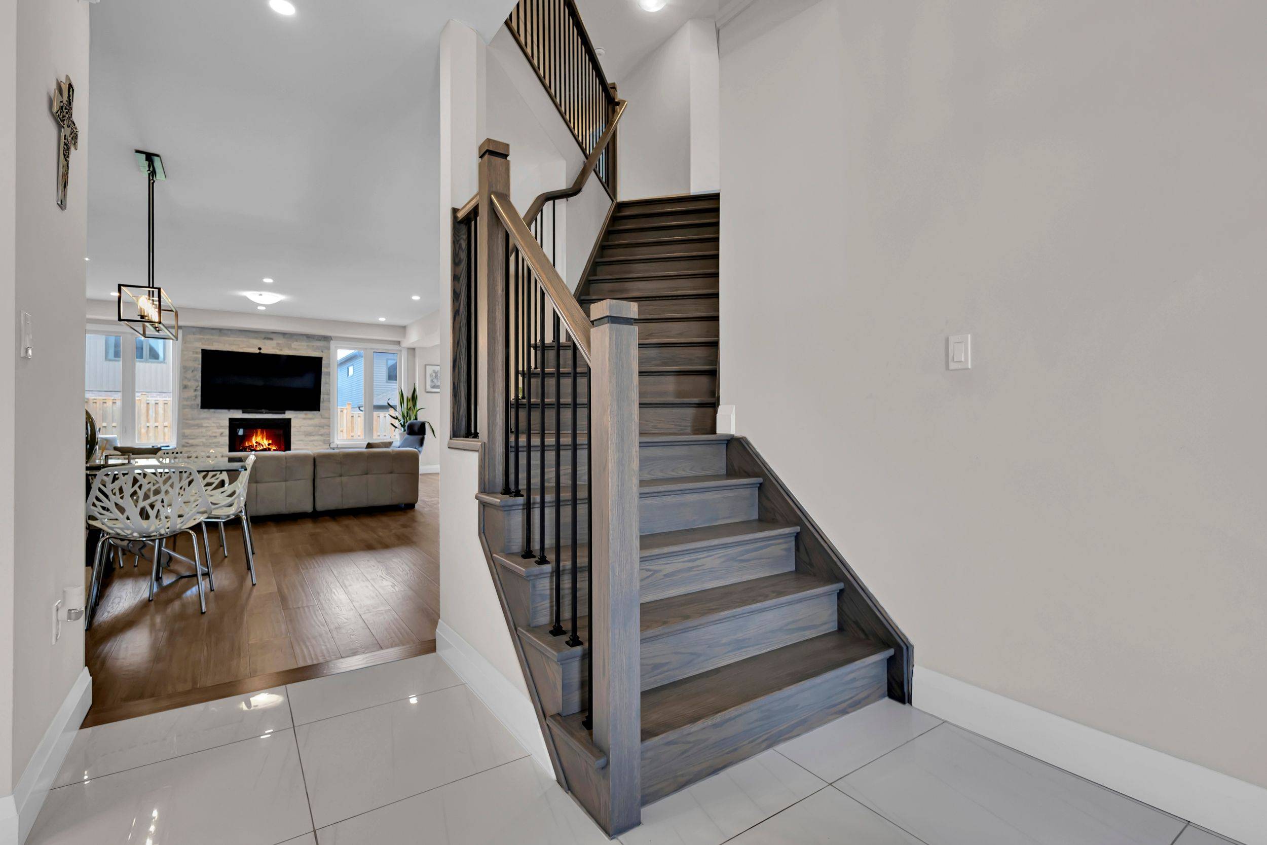 East Luther Grand Valley, ON L9W 6P4,11 Tindall CRES S