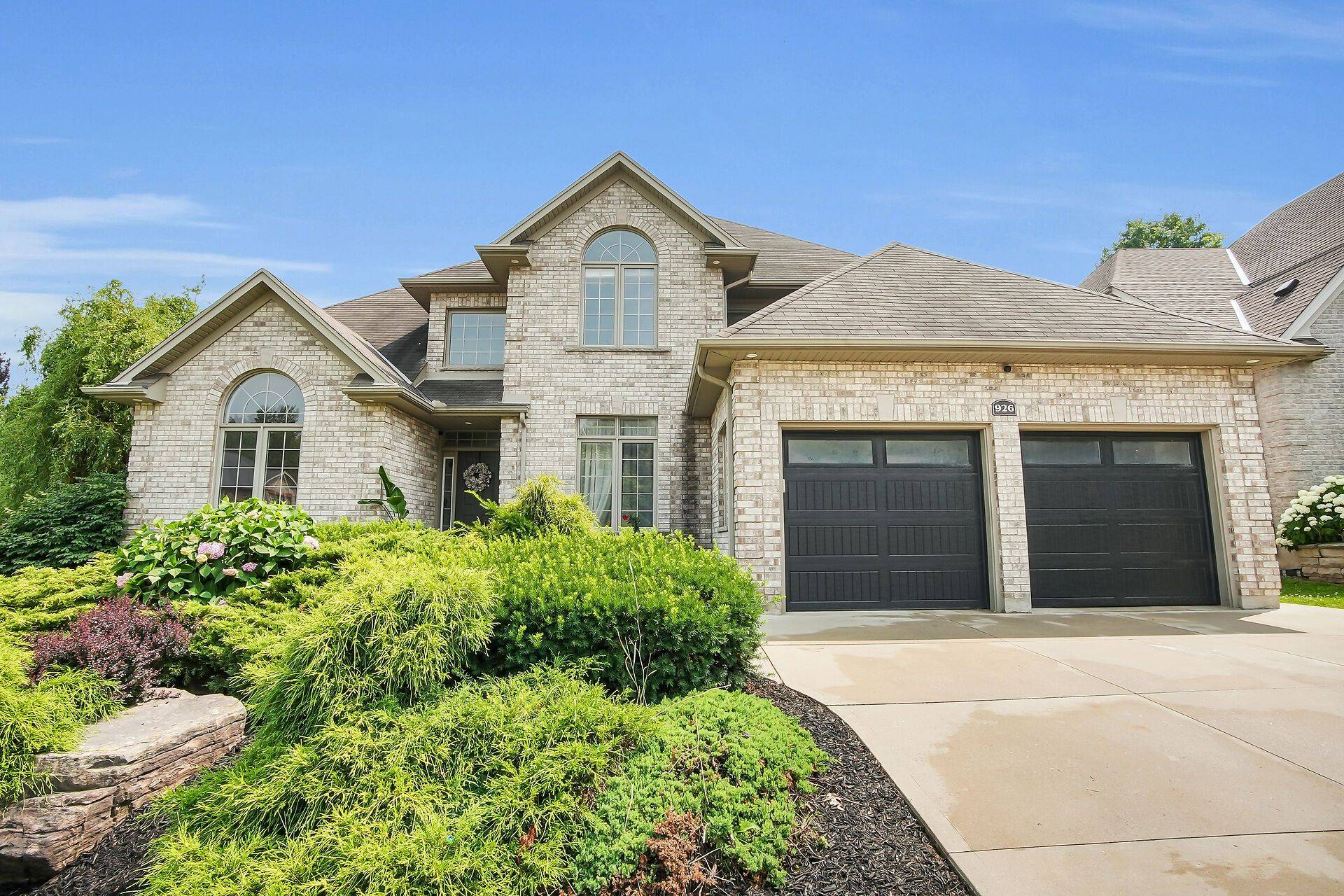 London South, ON N6K 4X8,926 Cranbrook RD