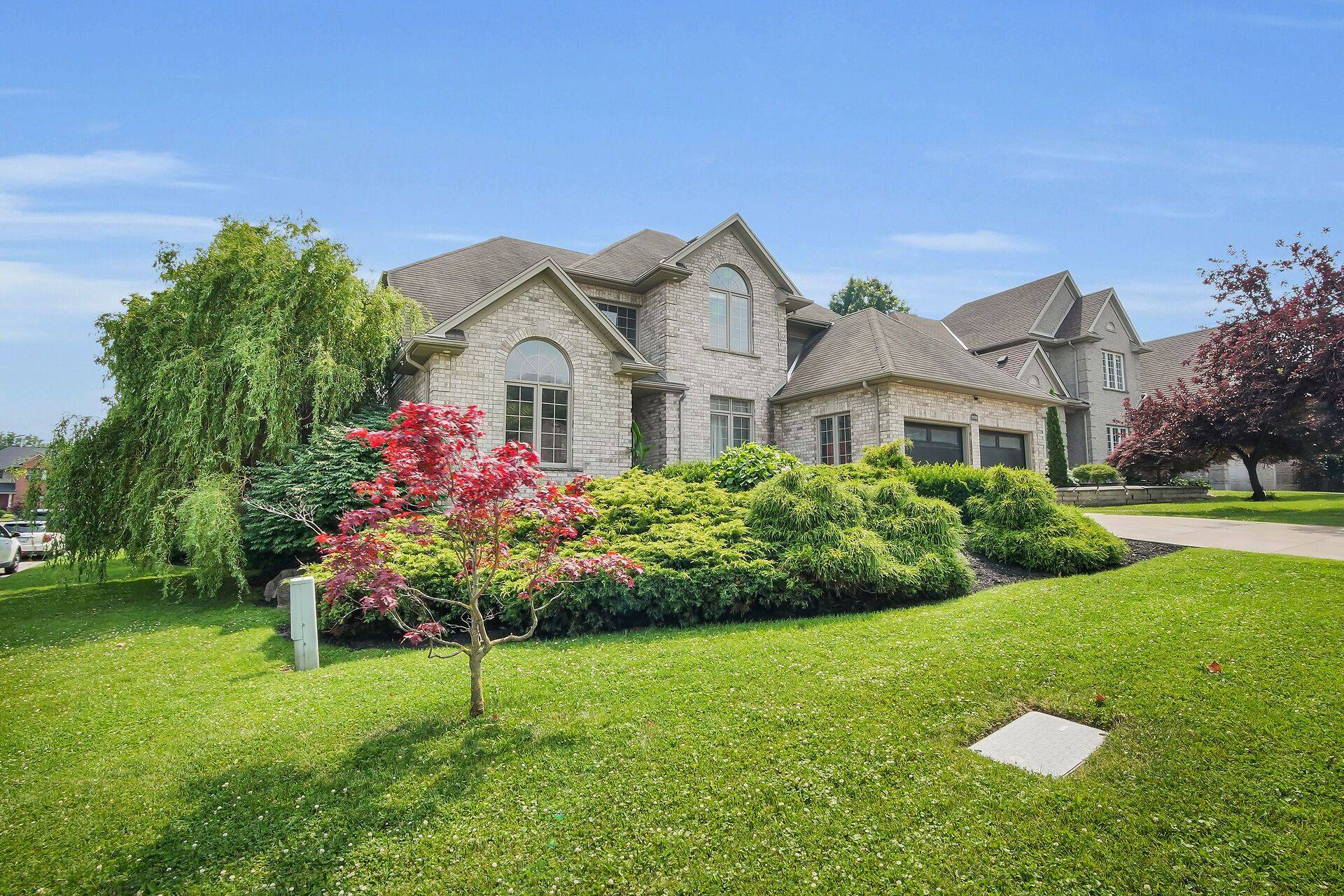 London South, ON N6K 4X8,926 Cranbrook RD