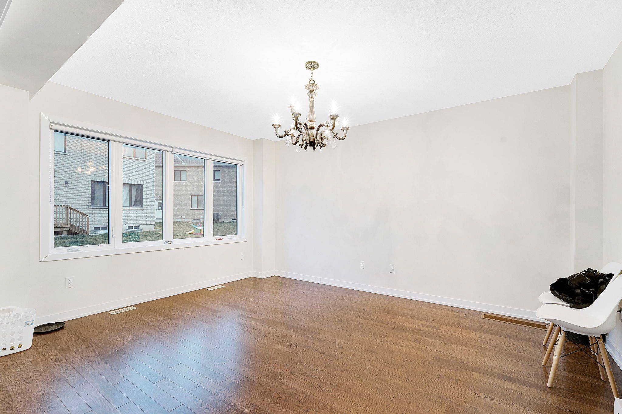 Haldimand, ON N3W 0H6,78 Lilac CIR