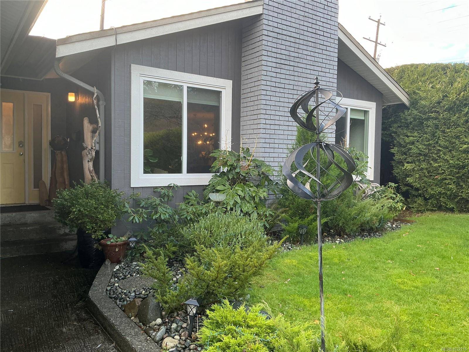 Campbell River, BC V9W 5K3,391 Parkway Rd