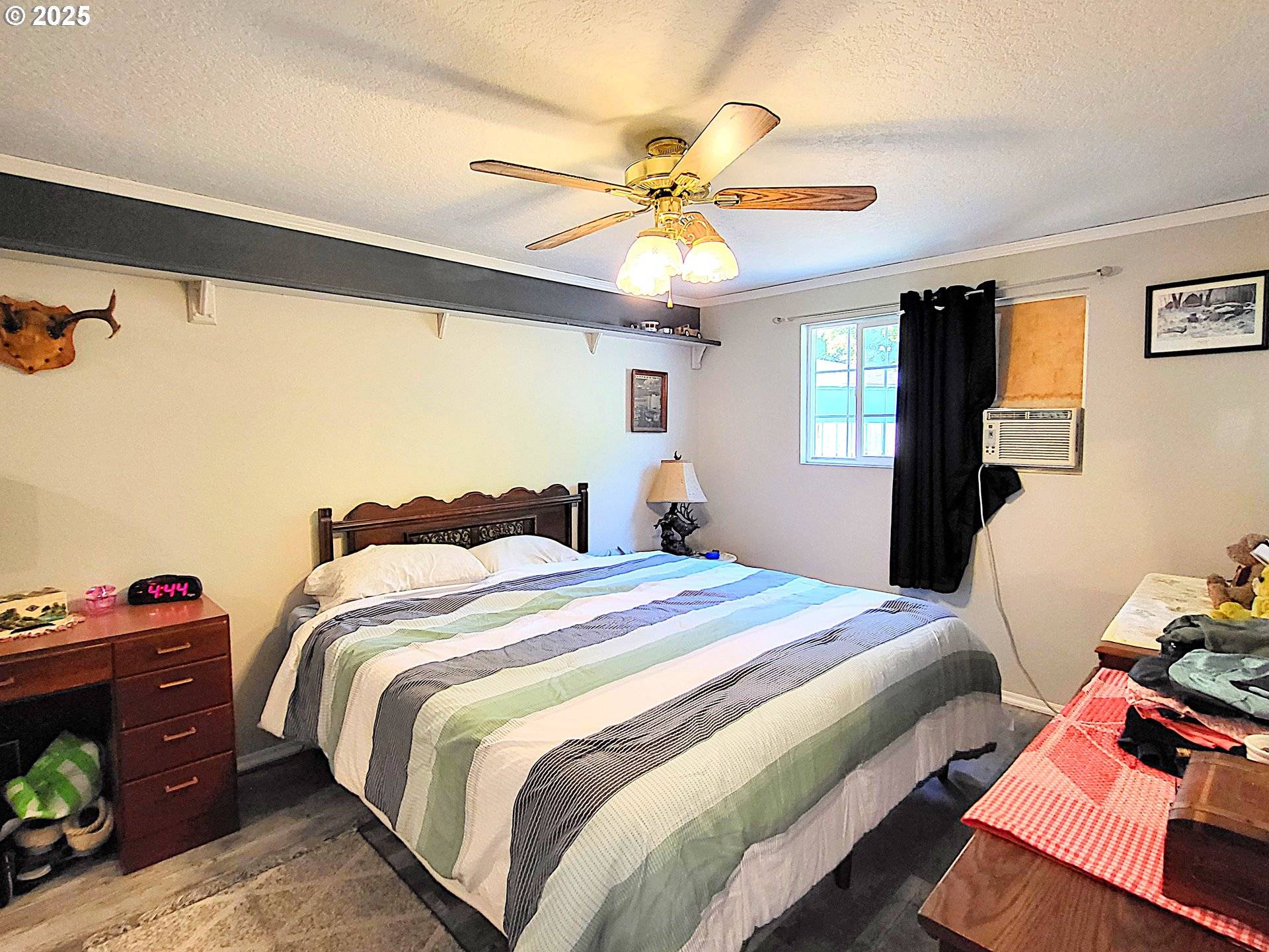 Eugene, OR 97402,4749 ROYAL AVE