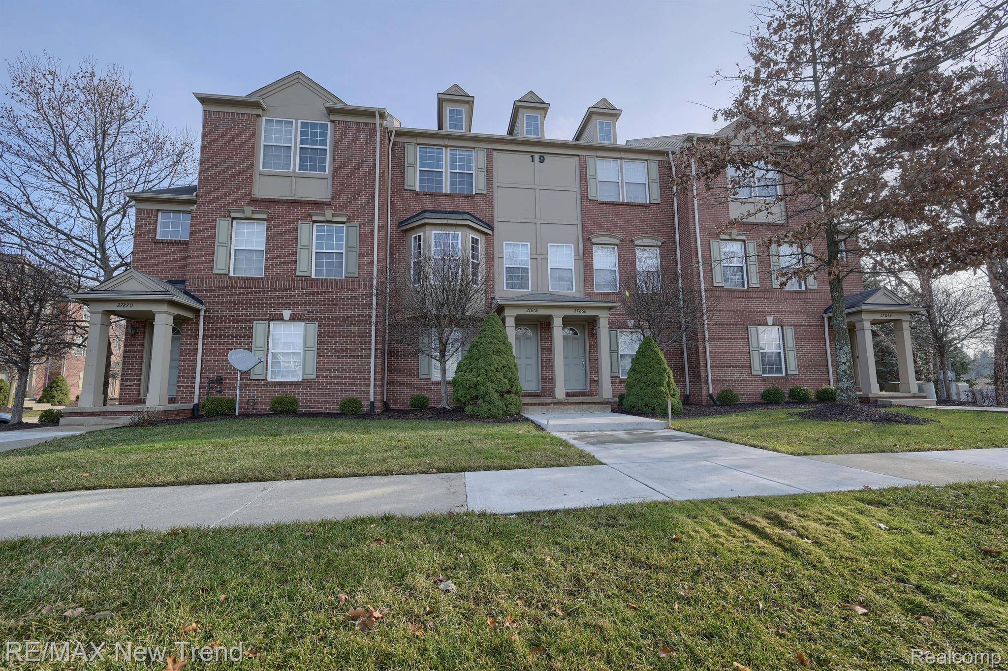 Novi, MI 48377,27868 DECLARATION RD