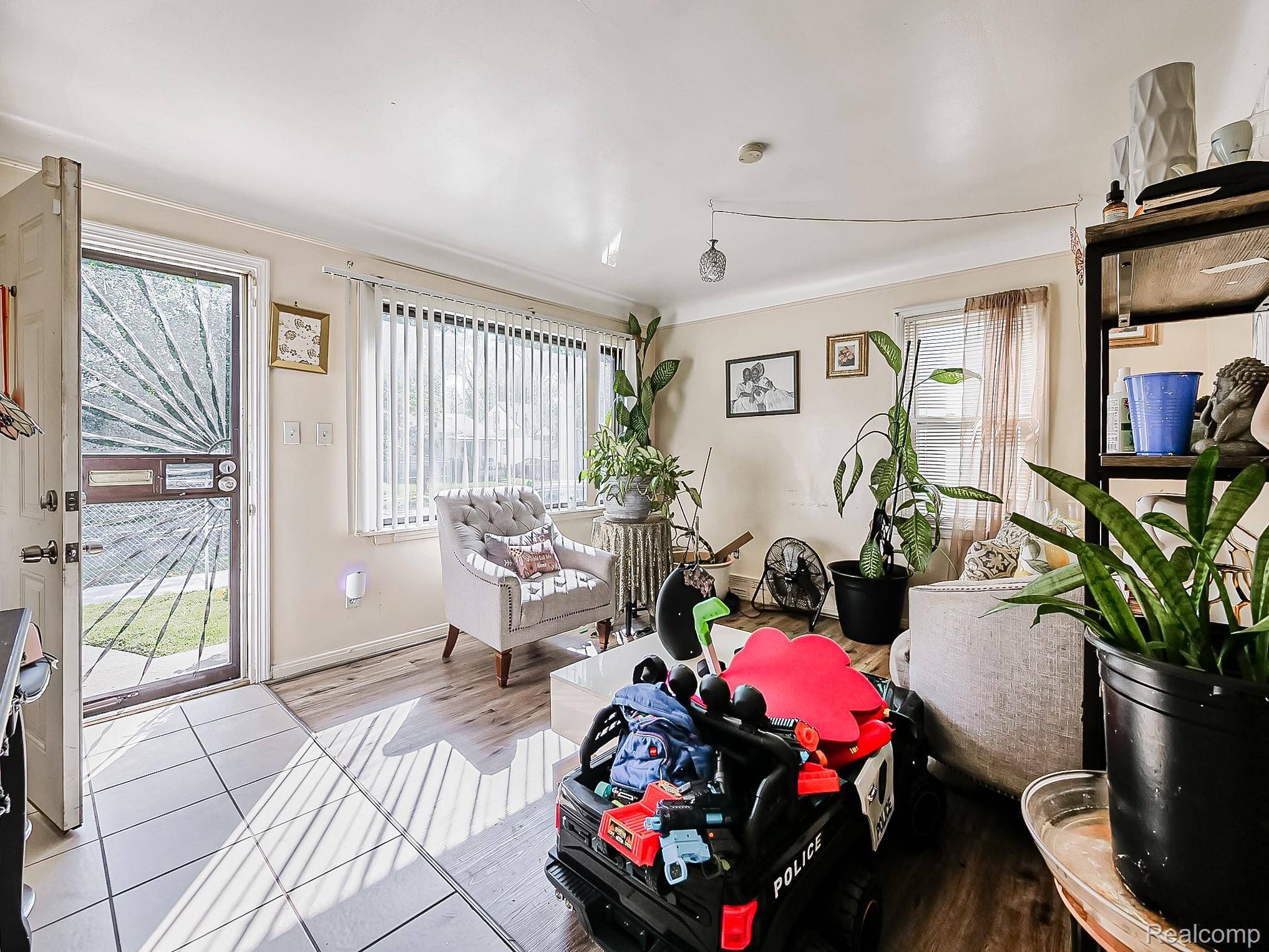 Detroit, MI 48235,19433 Fenmore ST