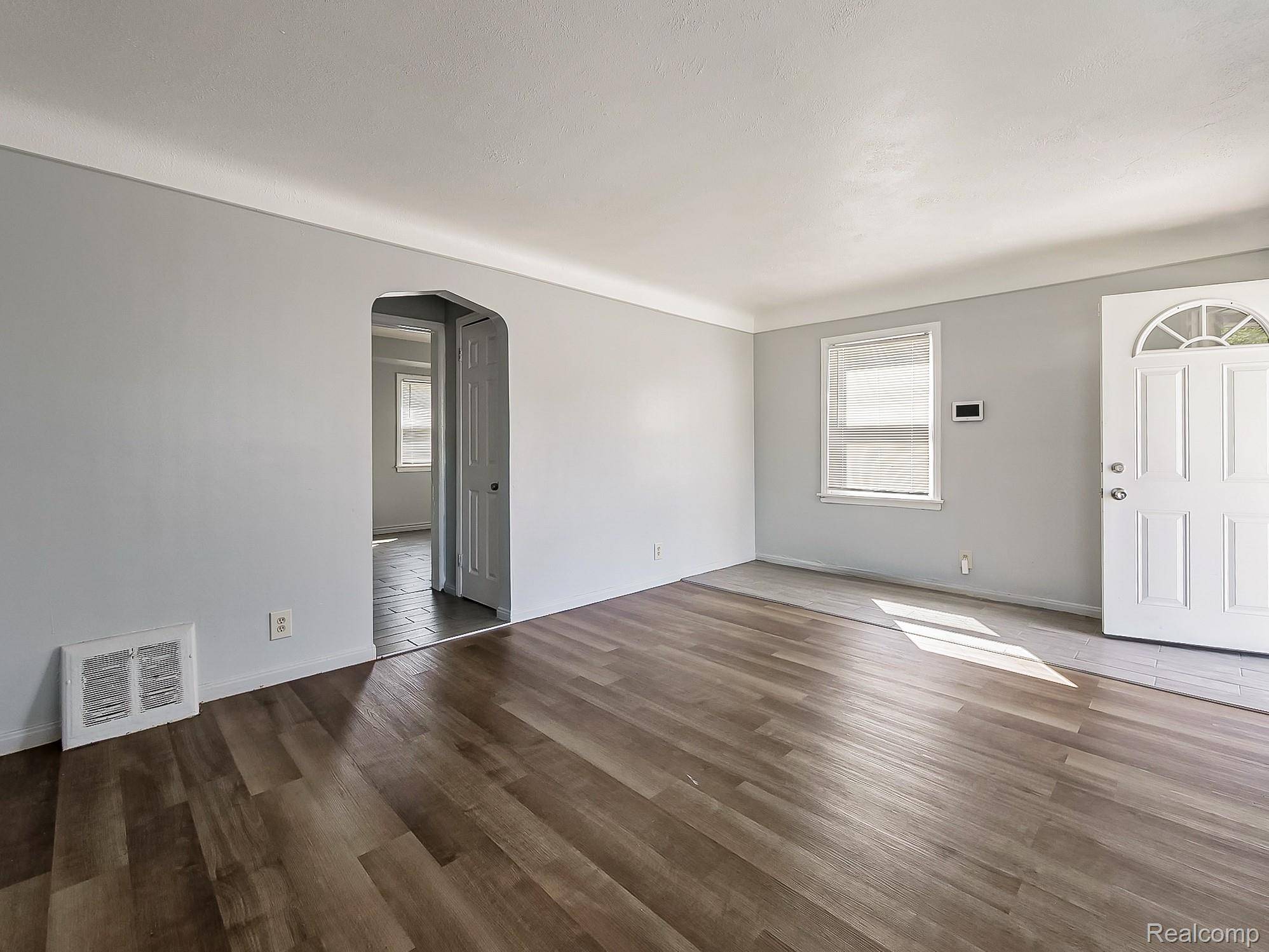 Detroit, MI 48235,19300 Fenmore ST