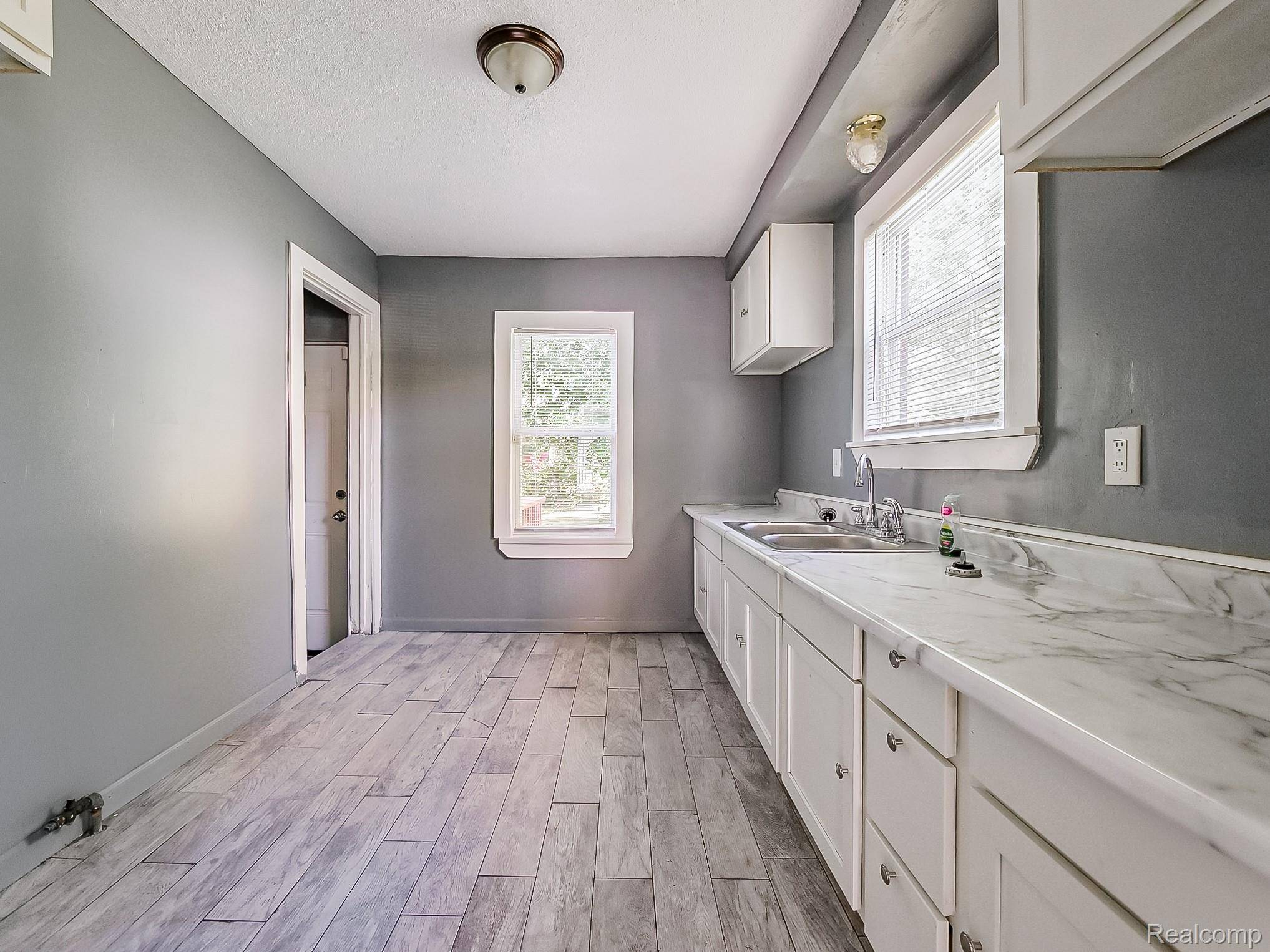 Detroit, MI 48235,19925 Archdale ST