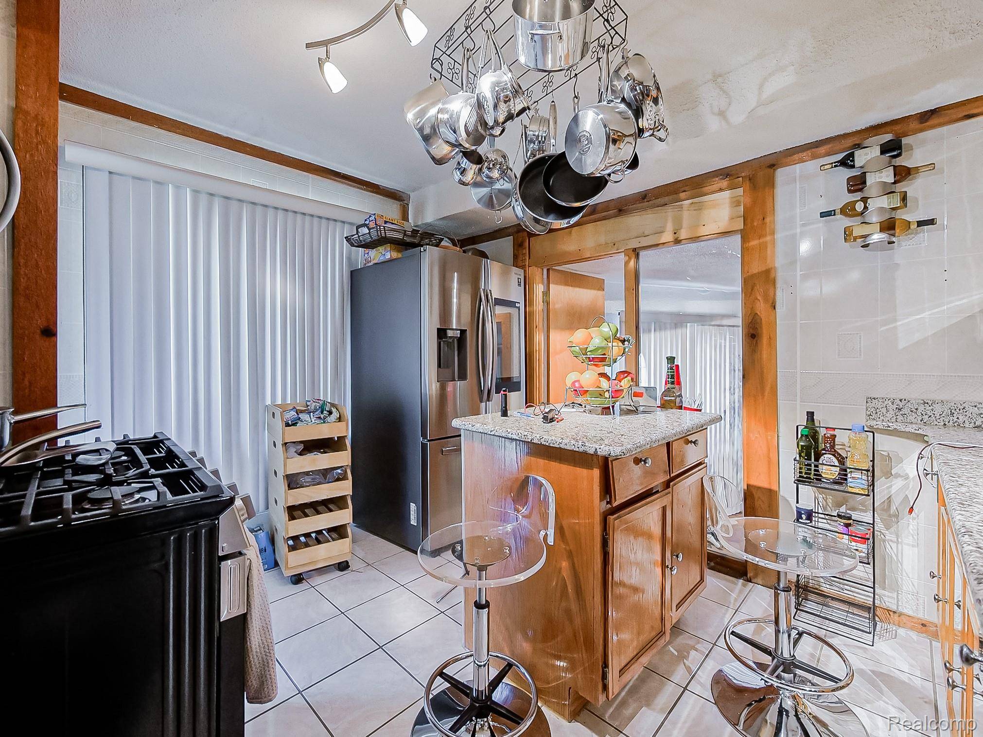 Detroit, MI 48235,19303 Fenmore ST