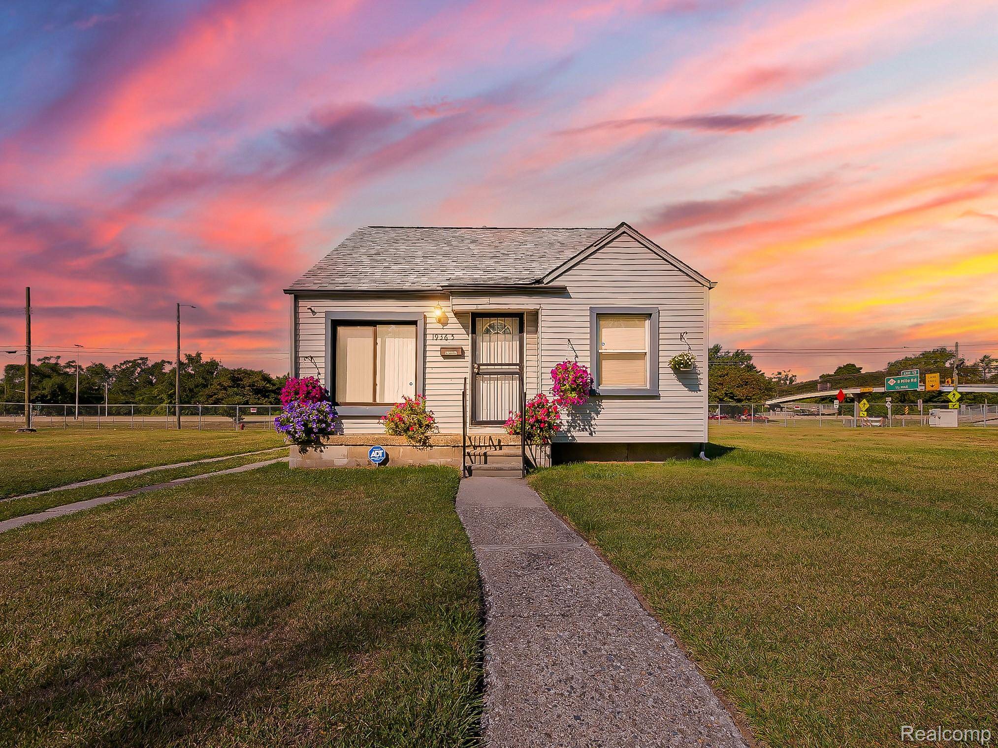 Detroit, MI 48235,19365 Fenmore ST