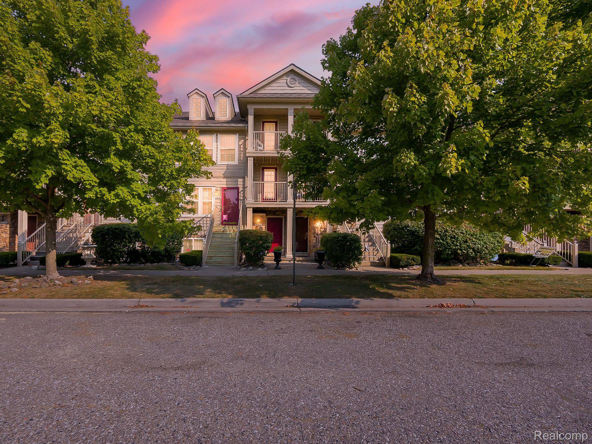 Pontiac, MI 48341,642 LYDIA LN