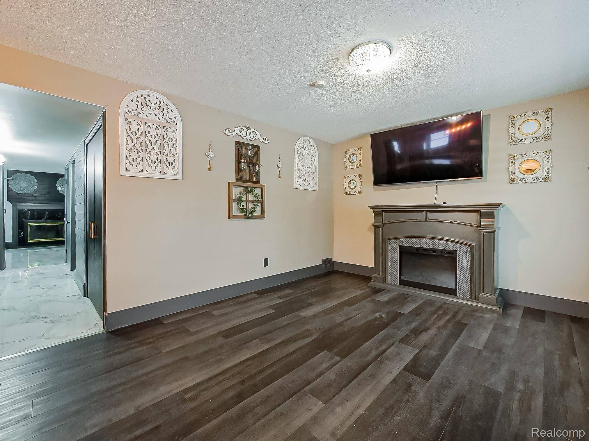 Westland, MI 48185,6087 N Parent ST