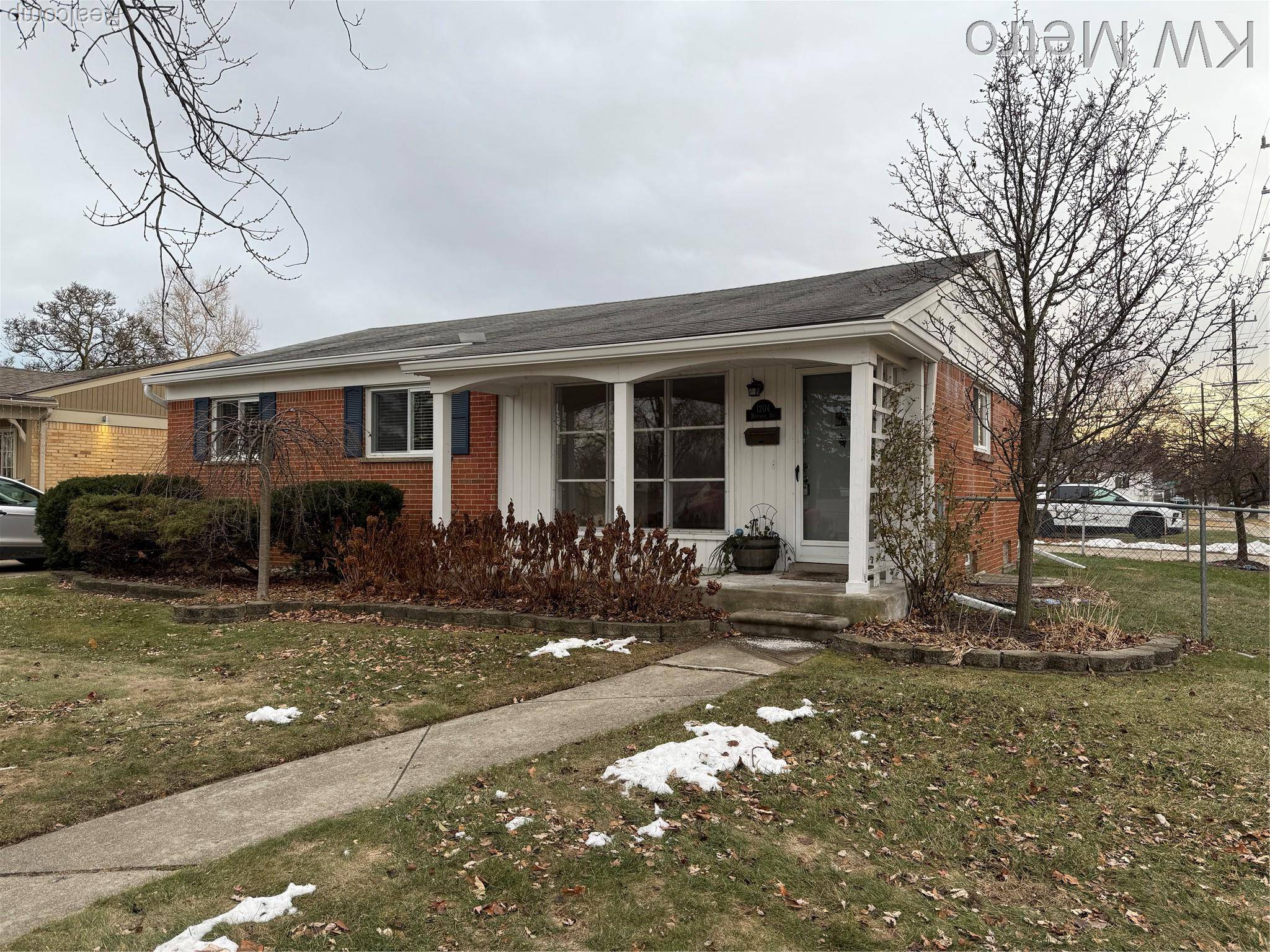 Royal Oak, MI 48073,1204 Montrose AVE