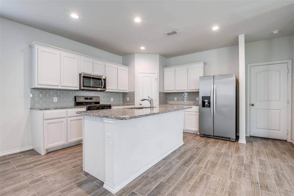 Forney, TX 75126,1635 Briar Hunt Drive