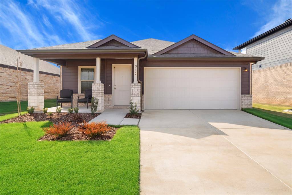 Terrell, TX 75160,206 Still Glen Drive