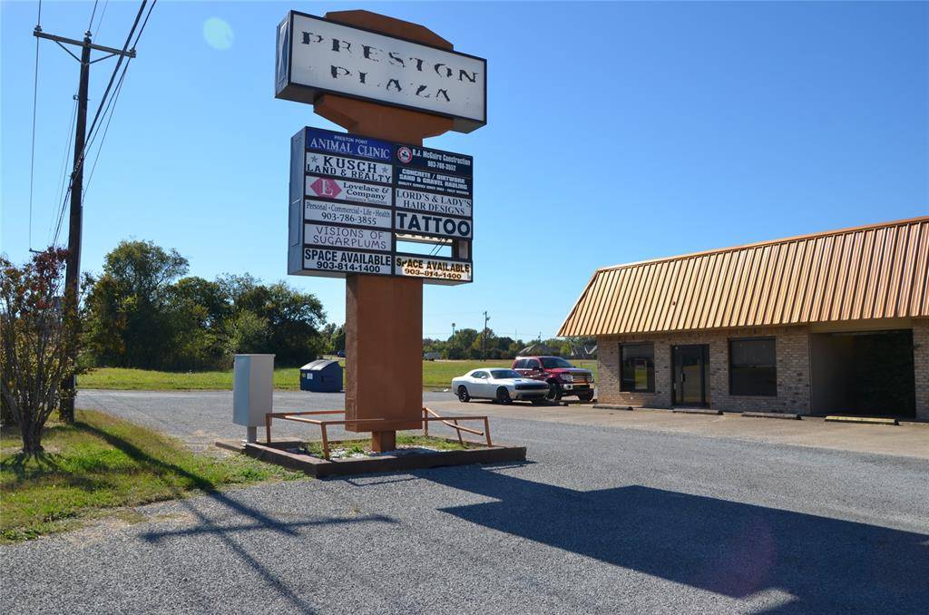 Pottsboro, TX 75076,501 N Spur 316 Spur N #100