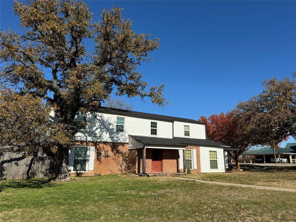 Nocona, TX 76255,610 W Cedar Street
