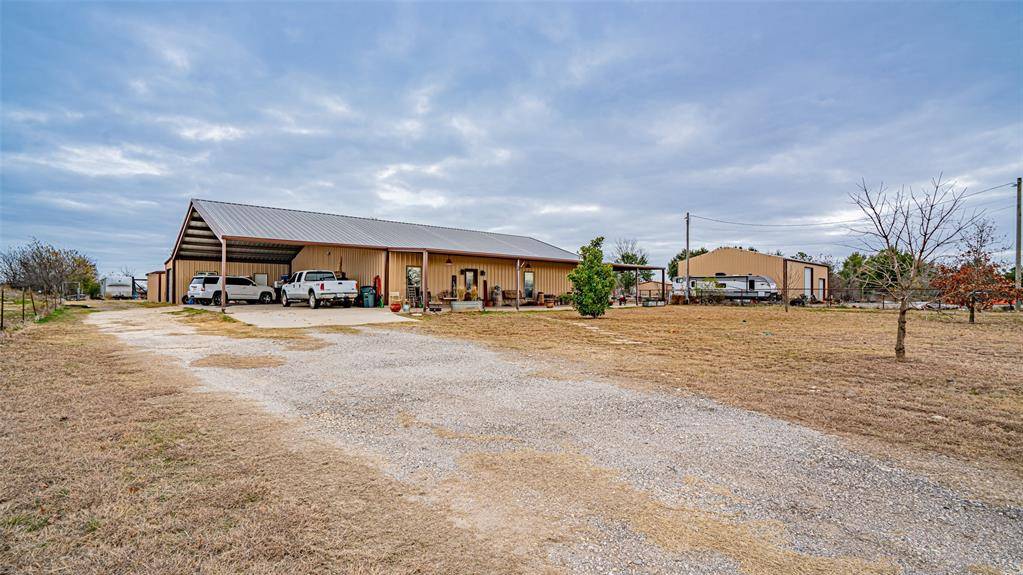 Joshua, TX 76058,9200 County Road 1014