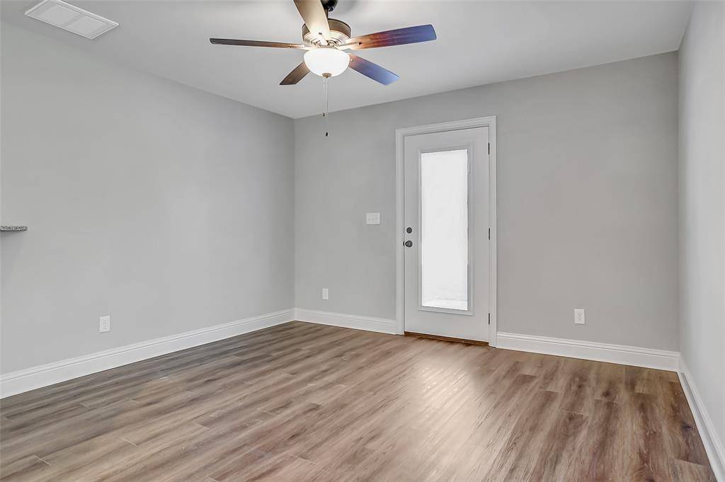 Denison, TX 75020,2735 W Washington Street