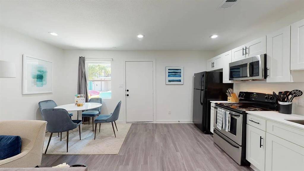 Dallas, TX 75203,321 E 8th Street #104