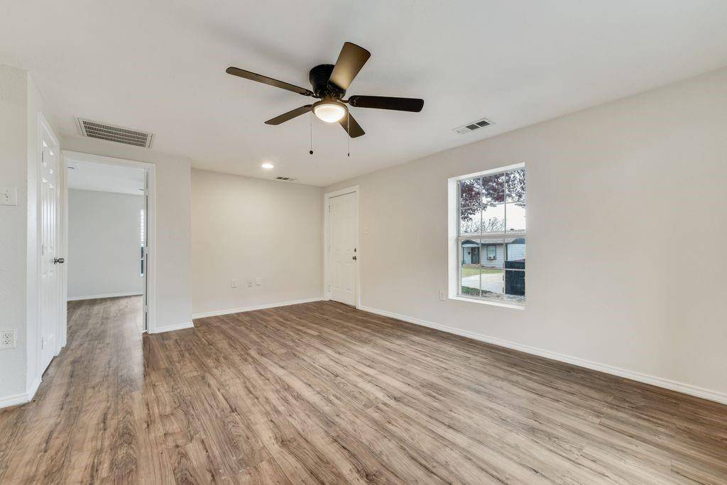 Fort Worth, TX 76106,3518 N Pecan Street