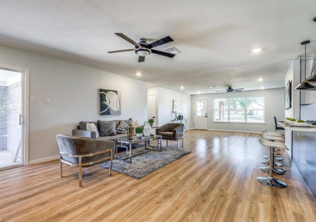 Dallas, TX 75228,8011 Woodhue Road