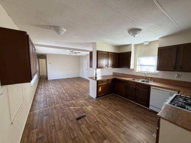 Paradise, TX 76073,512 Elm Street