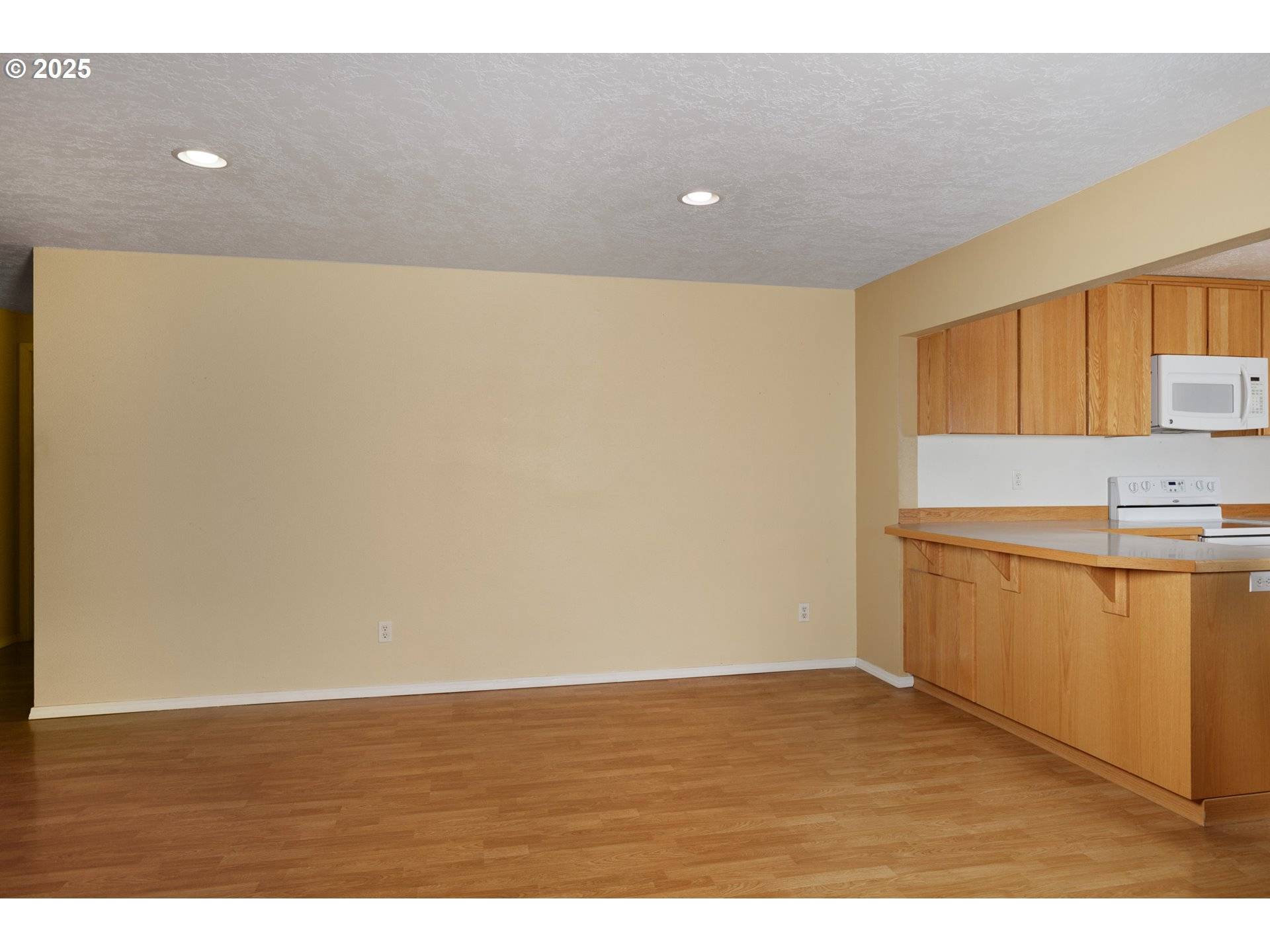 Maupin, OR 97037,624 STAATS AVE