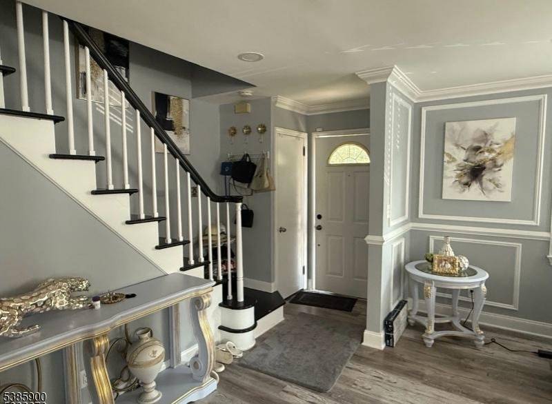 Rahway City, NJ 07065,752 W Lake Ave