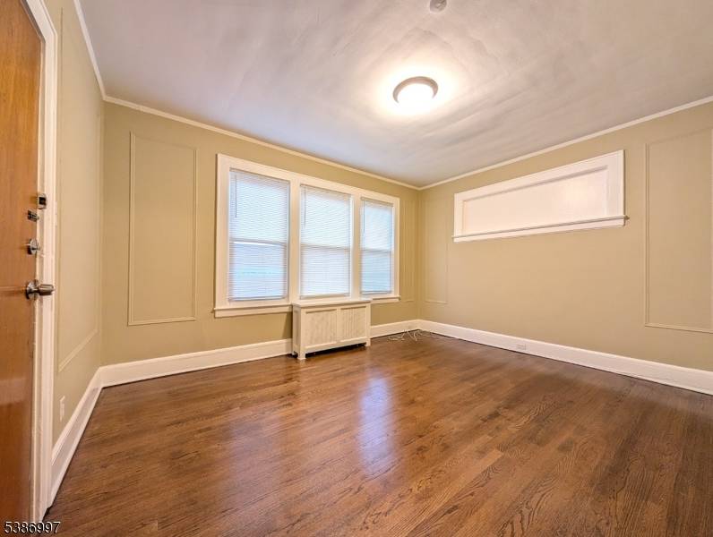 Kearny Town, NJ 07032,89 Davis Ave #1