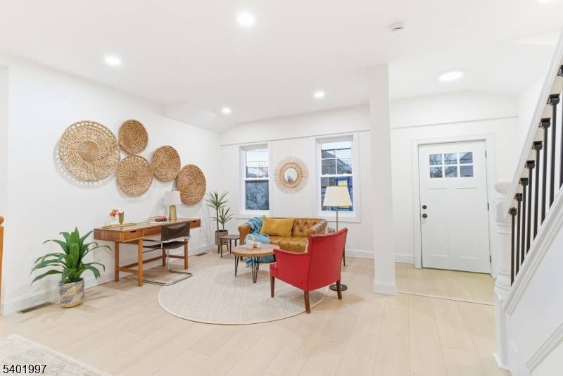 Nutley Twp., NJ 07110,41 Entwistle Ave