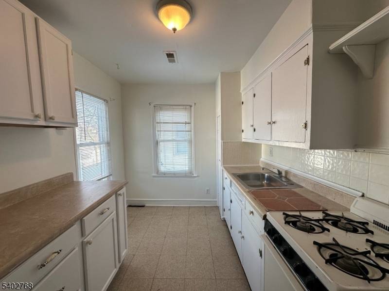 Hamilton Twp., NJ 08609,210 Norway Ave #2