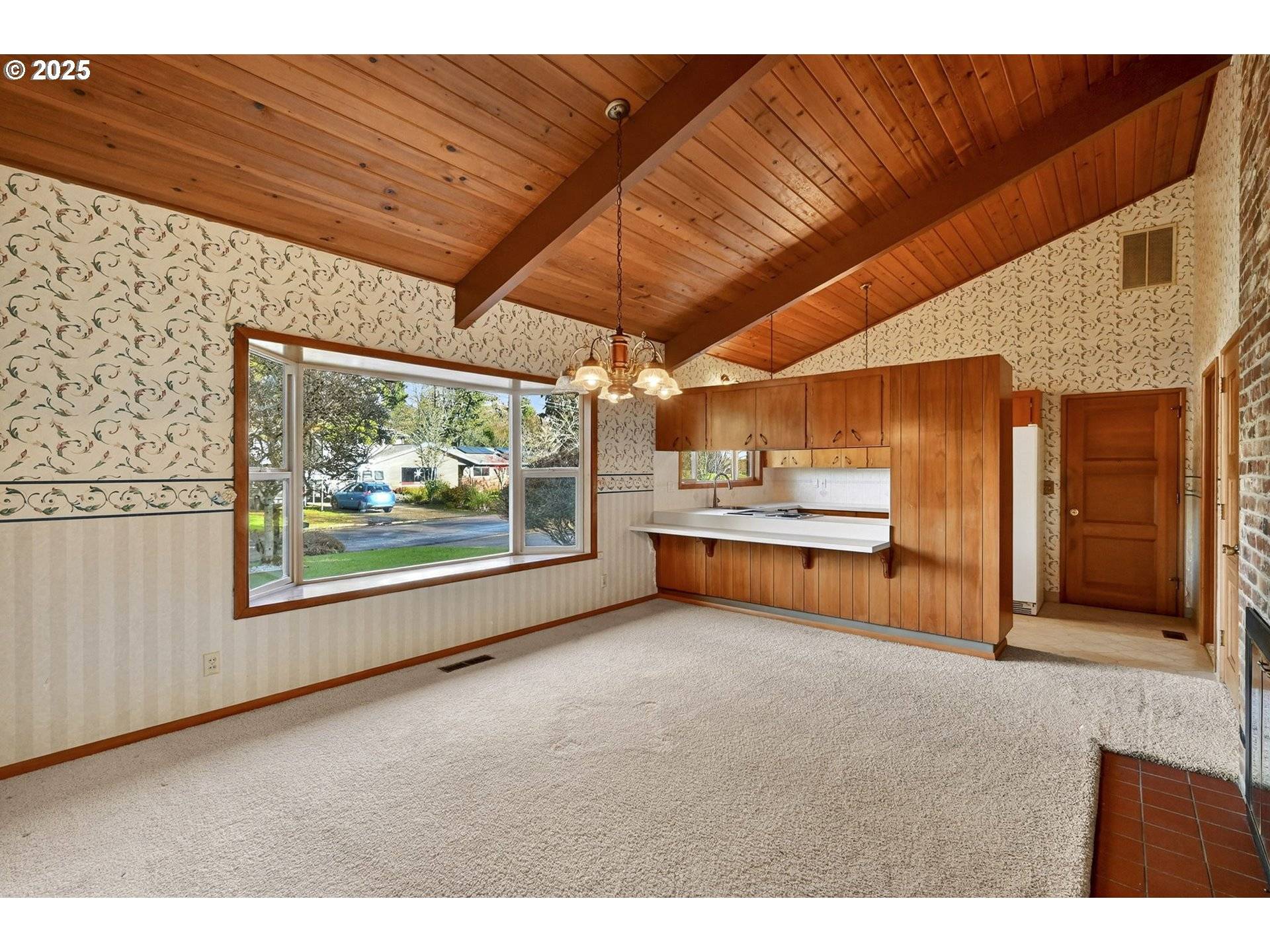 Milwaukie, OR 97267,19619 SE COTTONWOOD ST