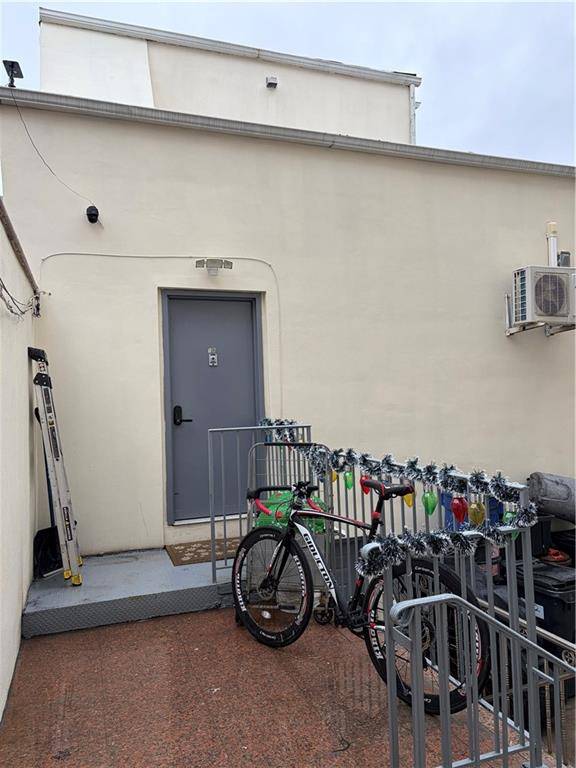 Brooklyn, NY 11224,2862 West 17th ST