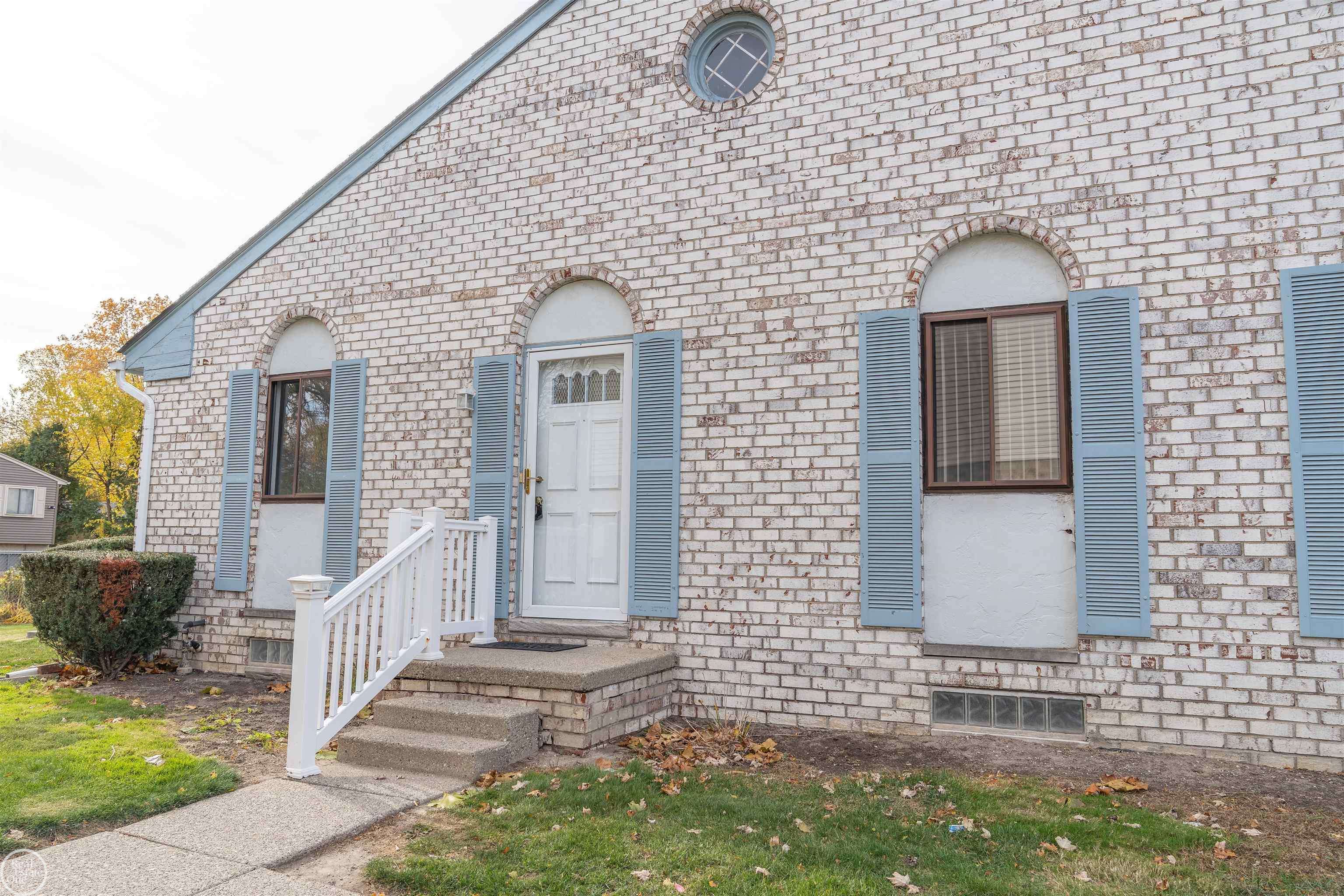 Sterling Heights, MI 48312,8338 HICKORY DR