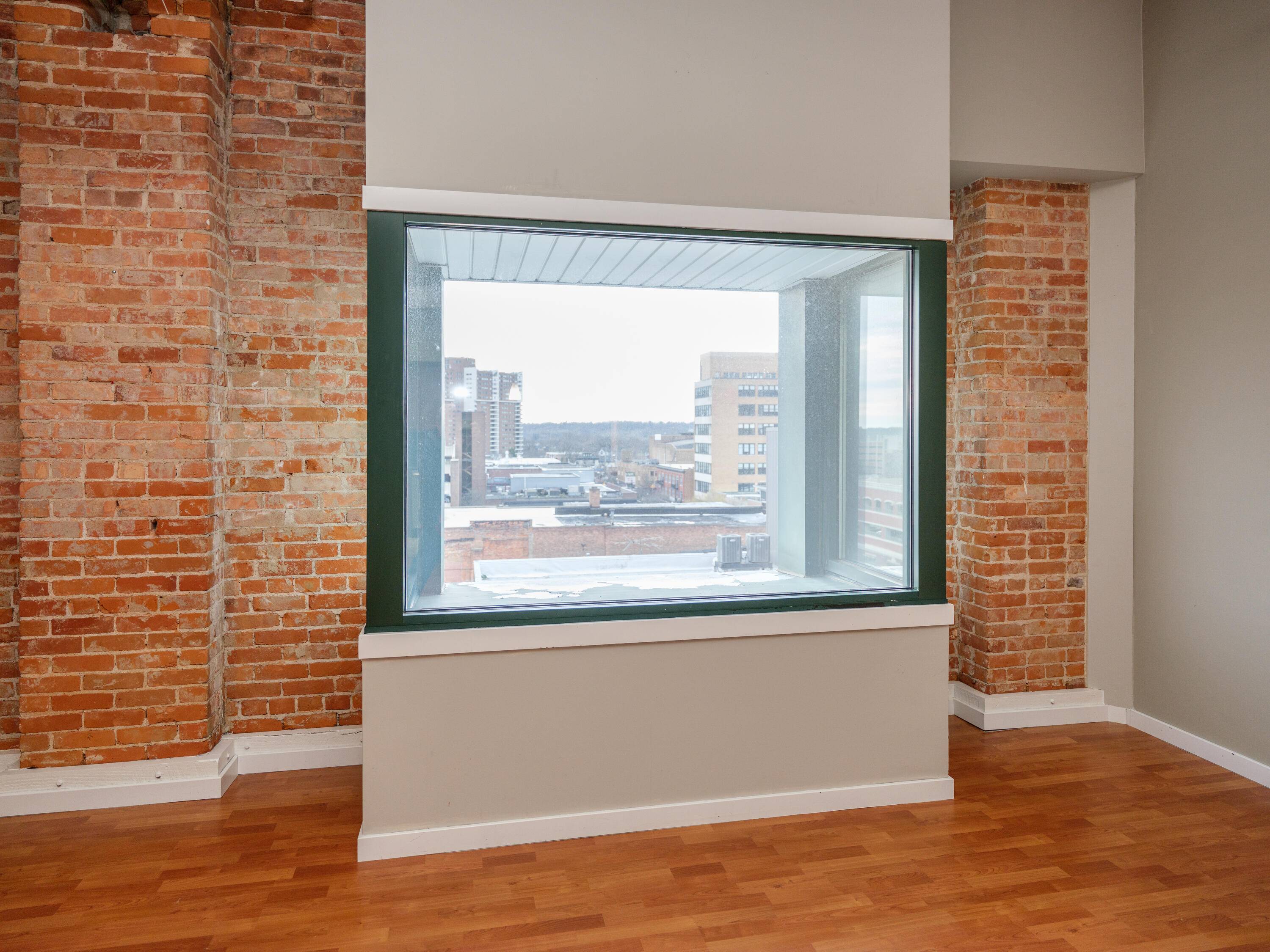 Kalamazoo, MI 49007,125 S Kalamazoo MALL #605