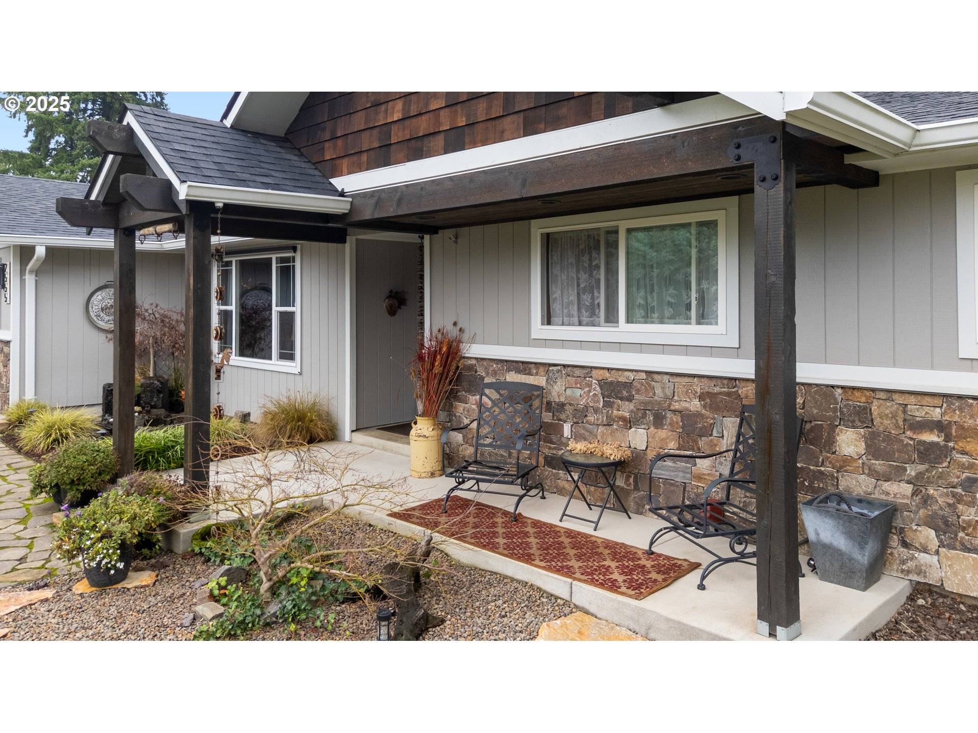 Albany, OR 97321,2555 NW SQUIRE PL